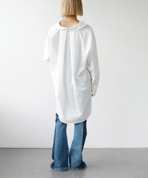 Three Four Time(スリーフォータイム)の「ピンタックビッグシャツ(シャツ/ブラウス・レディース・ホワイト/ネイビー・FREE)」の15枚目の写真