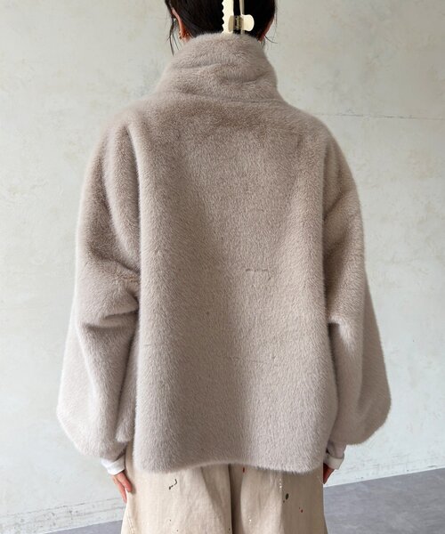 DouDou(ドゥドゥ)の「フェイクファーリバーシブルコート(その他アウター・レディース・ブラウン/グレイッシュベージュ・FREE)」の19枚目の写真