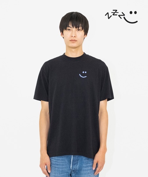 soduk(スドーク)の「【soduk】zzz t-shirt A(Tシャツ/カットソー・レディース・ブラック/ホワイト/ピンク/グレー・X-SMALL/LARGE)」の1枚目の写真