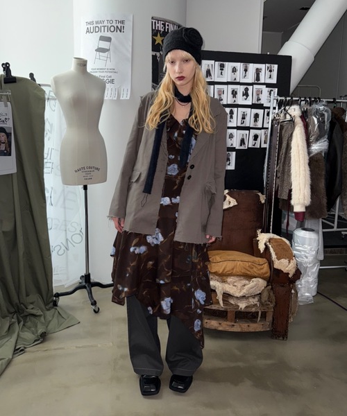 SHAGGIE（シャギー）の「バラ付きニット帽（ニットキャップ/ビーニー・レディース・ブラック/グレー・FREE）」の9枚目の写真