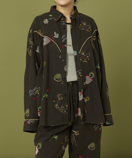 セール】Freada/フリーダ モチーフ刺繍 柄シャツ（シャツ/ブラウス