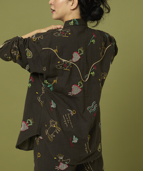 Freeda ブラウス セール】Freada/フリーダ モチーフ刺繍 柄シャツ（シャツ/ブラウス