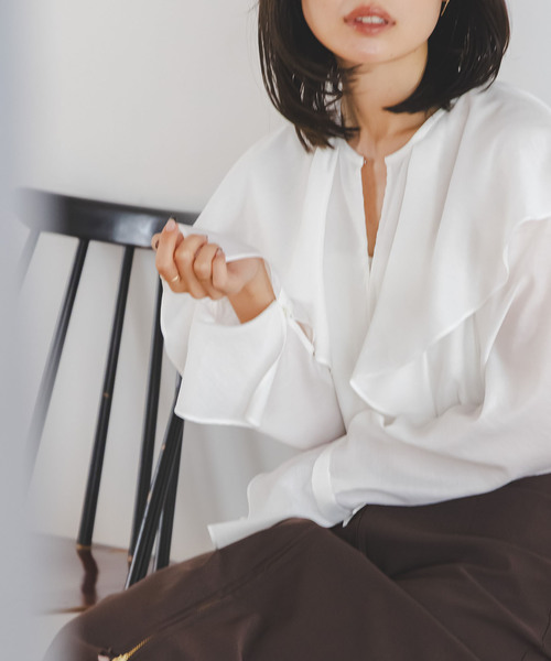 Noble(ノーブル)の「《追加》ブライトシアーフリルブラウス(シャツ/ブラウス・レディース・ホワイト/ブラック/ライトグリーン・FREE)」の14枚目の写真