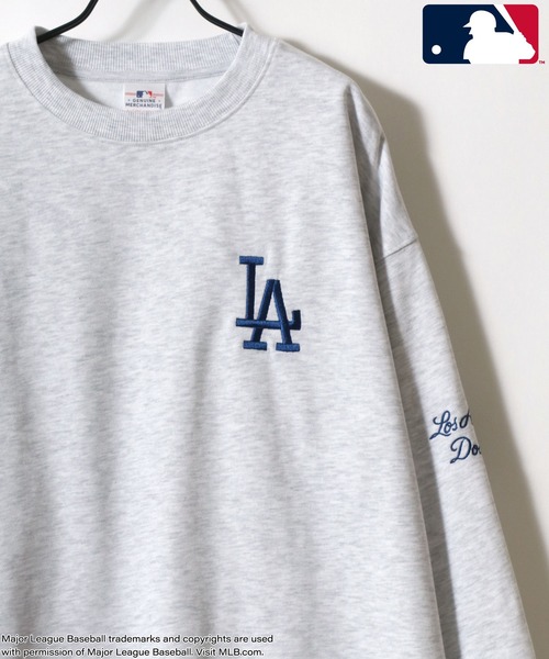 MLB（メジャーリーグベースボール）の「MLB/メジャーリーグベースボール オーバーサイズ 裏起毛 ロゴ ワッペン ワンポイント刺繍 スウェット トレーナー/レディース メンズ（スウェット・レディース・ブラック/アッシュグレー/ネイビー/ブラウン・M/L/LL）」の6枚目の写真