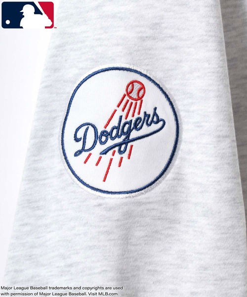 MLB（メジャーリーグベースボール）の「MLB/メジャーリーグベースボール オーバーサイズ 裏起毛 ロゴ ワッペン ワンポイント刺繍 スウェット トレーナー/レディース メンズ（スウェット・レディース・ブラック/アッシュグレー/ネイビー/ブラウン・M/L/LL）」の17枚目の写真