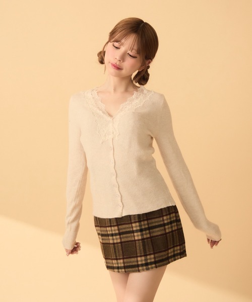 TITTY&CO.(ティティーアンドコー)の「レースカーディガン(カーディガン/ボレロ・レディース・ブラック/ベージュ/ブルー/ラベンダー・FREE)」の11枚目の写真