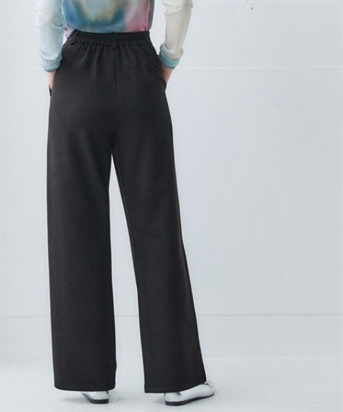 nissen（ニッセン）の「スウェード調ストレートパンツ＜大きいサイズ有＞（その他パンツ・レディース・ブラック/モカ/キナリ・S/M/L/LL）」の17枚目の写真