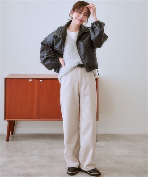 nissen（ニッセン）の「スウェード調ストレートパンツ＜大きいサイズ有＞（その他パンツ・レディース・ブラック/モカ/キナリ・S/M/L/LL）」の10枚目の写真