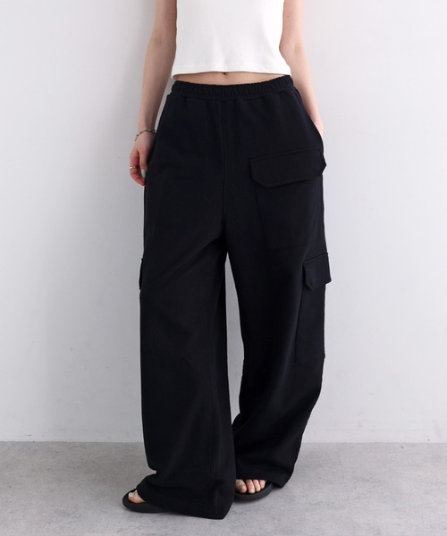 ANME(アンメ)の「スウェットカーゴパンツ(スウェットパンツ・レディース・オートミール/ブラック・M/L/XL)」の2枚目の写真