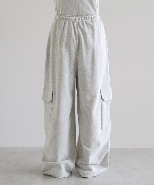 ANME(アンメ)の「スウェットカーゴパンツ(スウェットパンツ・レディース・オートミール/ブラック・M/L/XL)」の22枚目の写真