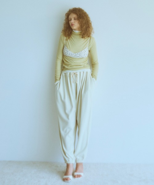 EN NEUME(エンノイム)の「Sheer Gather Tops(シャツ/ブラウス・レディース・イエロー/ダークブラウン/アイボリー/ブルー・FREE)」の21枚目の写真