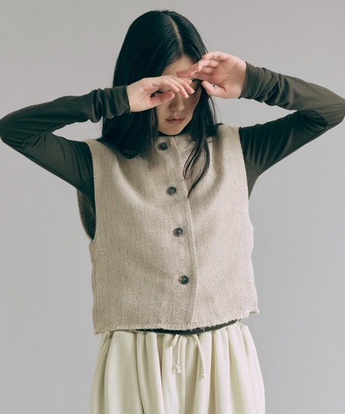 EN NEUME(エンノイム)の「Sheer Gather Tops(シャツ/ブラウス・レディース・イエロー/ダークブラウン/アイボリー/ブルー・FREE)」の16枚目の写真