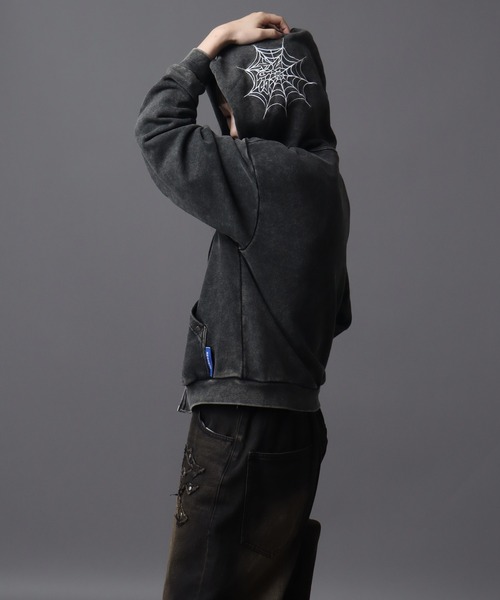 SEQUENZ(シークエンズ)の「【SEQUENZ(シークエンズ)】NEW O.G LOGO SPIDER ZIP PK(パーカー・メンズ・カモフラージュ/グレー系その他/ブラック・L/S/M)」の11枚目の写真