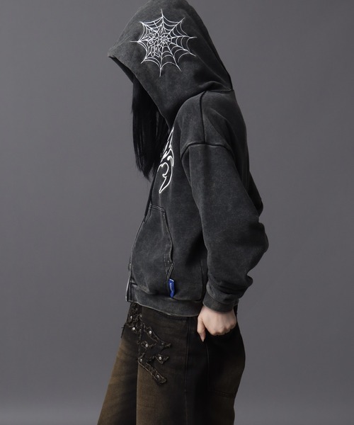 SEQUENZ(シークエンズ)の「【SEQUENZ(シークエンズ)】NEW O.G LOGO SPIDER ZIP PK(パーカー・メンズ・カモフラージュ/グレー系その他/ブラック・L/S/M)」の12枚目の写真