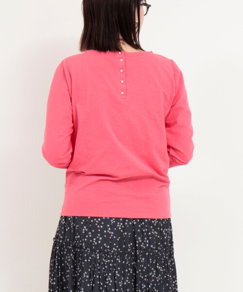 fredy couleur（フレディクルール）の「パール釦開き麻調長袖カットソー（Tシャツ/カットソー・レディース・グレイッシュベージュ/オフホワイト/チャコールグレー/ピンク・38）」の11枚目の写真