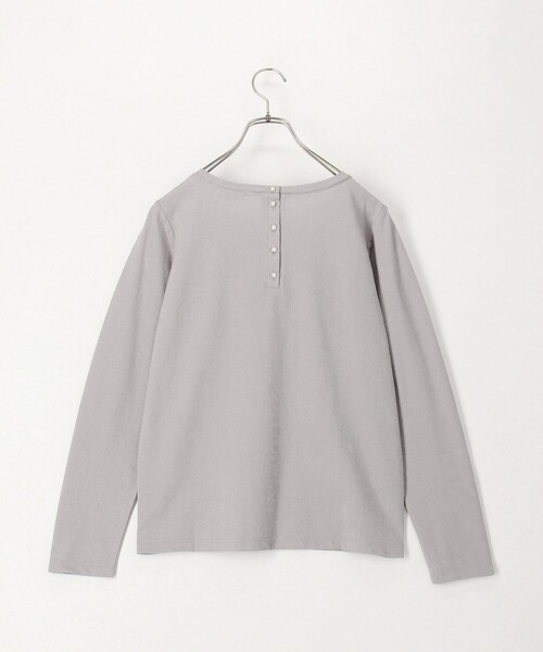 fredy couleur（フレディクルール）の「パール釦開き麻調長袖カットソー（Tシャツ/カットソー・レディース・グレイッシュベージュ/オフホワイト/チャコールグレー/ピンク・38）」の8枚目の写真