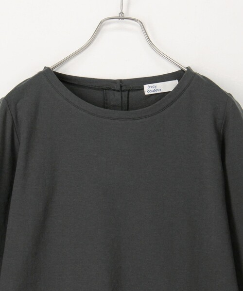 fredy couleur（フレディクルール）の「パール釦開き麻調長袖カットソー（Tシャツ/カットソー・レディース・グレイッシュベージュ/オフホワイト/チャコールグレー/ピンク・38）」の9枚目の写真