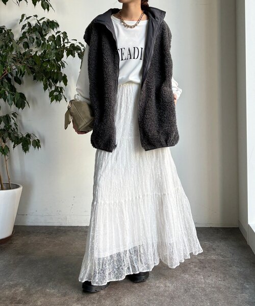 DouDou（ドゥドゥ）の「【WEB限定】リバーシブルボアベスト（ベスト・レディース・ベージュ/グレー・FREE）」の4枚目の写真