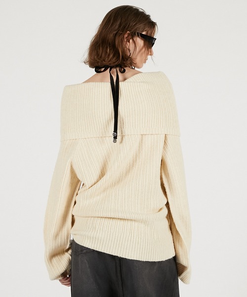 PRANK PROJECT（プランクプロジェクト）の「オフショルニット / Off-Shoulder Knit（ニット/セーター・レディース・アイボリー/ブラウン/チャコールグレー・FREE）」の15枚目の写真