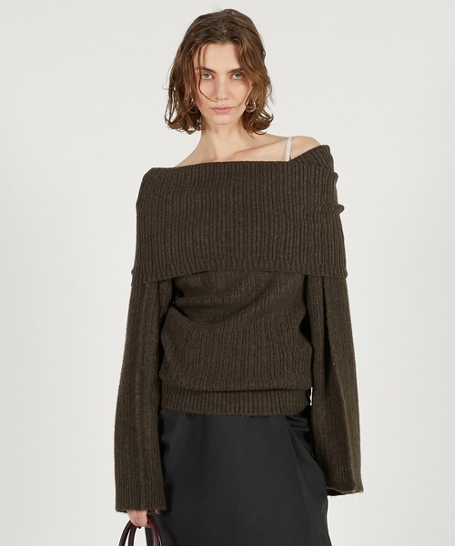 PRANK PROJECT（プランクプロジェクト）の「オフショルニット / Off-Shoulder Knit（ニット/セーター・レディース・アイボリー/ブラウン/チャコールグレー・FREE）」の17枚目の写真