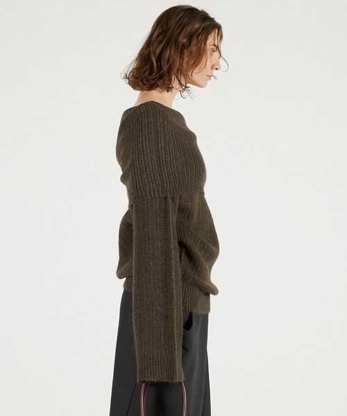 PRANK PROJECT（プランクプロジェクト）の「オフショルニット / Off-Shoulder Knit（ニット/セーター・レディース・アイボリー/ブラウン/チャコールグレー・FREE）」の14枚目の写真