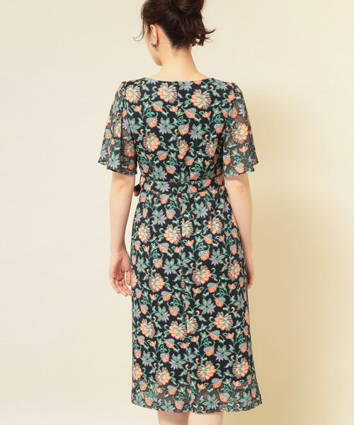 Sunauna（スーナウーナ）の「【オパール加工レース／リボン付き】フィット＆フレアワンピース（ワンピース・レディース・グリーン系その他2/ブラック系・40/38/36）」の7枚目の写真
