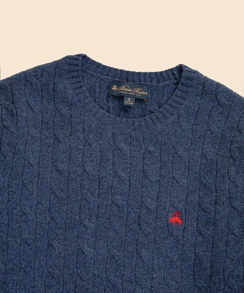 BROOKS BROTHERS（ブルックスブラザーズ）の「ラムズウール　GFロゴ　ケーブル　クルーネックセーター（ニット/セーター・メンズ・マスタード/グレー/ダークグリーン/ブルー/レッド/ベージュ・SMALL/LARGE/MEDIUM/X-LARGE）」の10枚目の写真