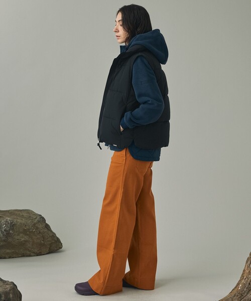 AIGLE(エーグル)の「撥水 PRIMALOFT プリマロフト中綿 インサレーション ノースリーブパフベスト(ダウンベスト・レディース・ブラック・36/38/40)」の5枚目の写真