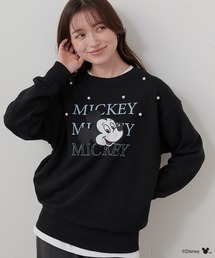 Disney（ディズニー）の「【Disney/ディズニー】Mickey Mouse/ミッキーマウスパール付き裏毛ドロップショルダープリントスウェットプルオーバー（スウェット・レディース）」