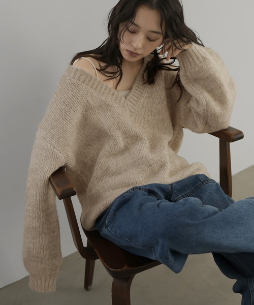 hellam(へラム)の「ミックスVネックニットプルオーバー(Tシャツ/カットソー・レディース・ブラウン/レッド/チャコール/アイボリー・FREE)」の2枚目の写真