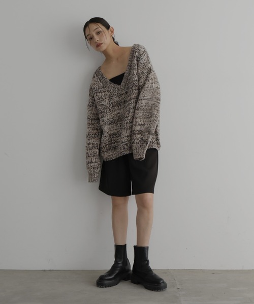 hellam(へラム)の「ミックスVネックニットプルオーバー(Tシャツ/カットソー・レディース・ブラウン/レッド/チャコール/アイボリー・FREE)」の8枚目の写真