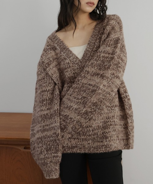 hellam(へラム)の「ミックスVネックニットプルオーバー(Tシャツ/カットソー・レディース・ブラウン/レッド/チャコール/アイボリー・FREE)」の13枚目の写真
