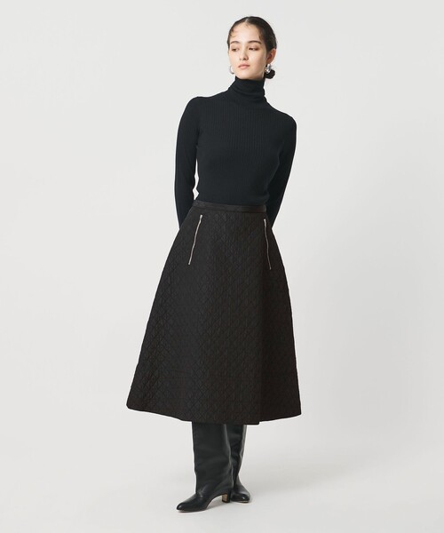 UNITED ARROWS（ユナイテッドアローズ）の「ダイヤ キルト フレア スカート（スカート・レディース・オフホワイト/ブラック/オリーブ・38/36）」の10枚目の写真