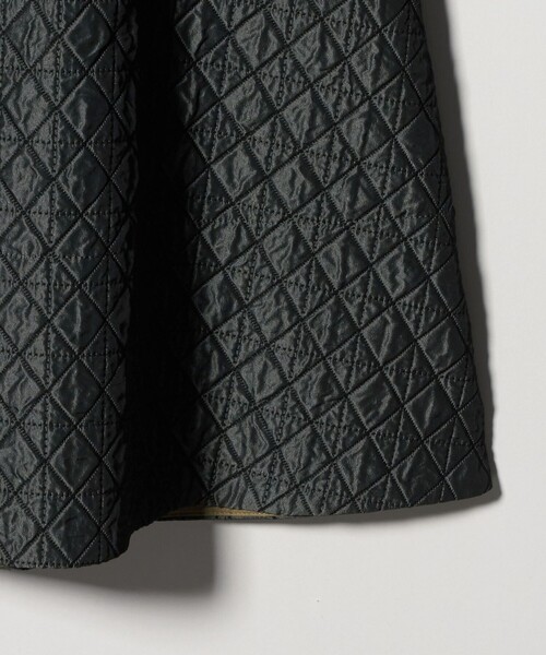 UNITED ARROWS（ユナイテッドアローズ）の「ダイヤ キルト フレア スカート（スカート・レディース・オフホワイト/ブラック/オリーブ・38/36）」の21枚目の写真