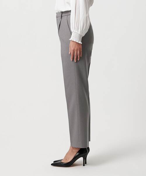 A DAY IN THE LIFE UNITED ARROWS(アデイインザライフユナイテッドアローズ)の「メランジサージ タックストレートパンツ ‐ウォッシャブル・セットアップ対応‐ <A DAY IN THE LIFE>(その他パンツ・レディース・ネイビー/グレー系/ナチュラル・36/40/38)」の11枚目の写真