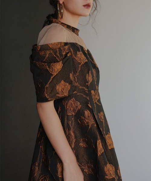 Callarus(カラルス)の「タックスリーブジャガードロング丈ワンピースドレス〔Callarus〕(ドレス・レディース・ブラウン/ブラック/ベージュ・M)」の14枚目の写真