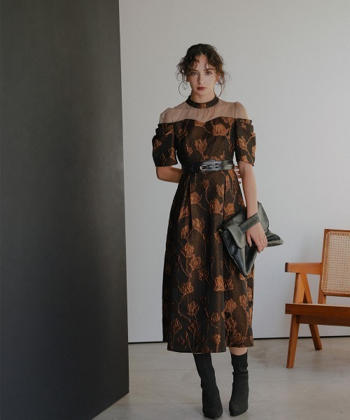 Callarus(カラルス)の「タックスリーブジャガードロング丈ワンピースドレス〔Callarus〕(ドレス・レディース・ブラウン/ブラック/ベージュ・M)」の17枚目の写真