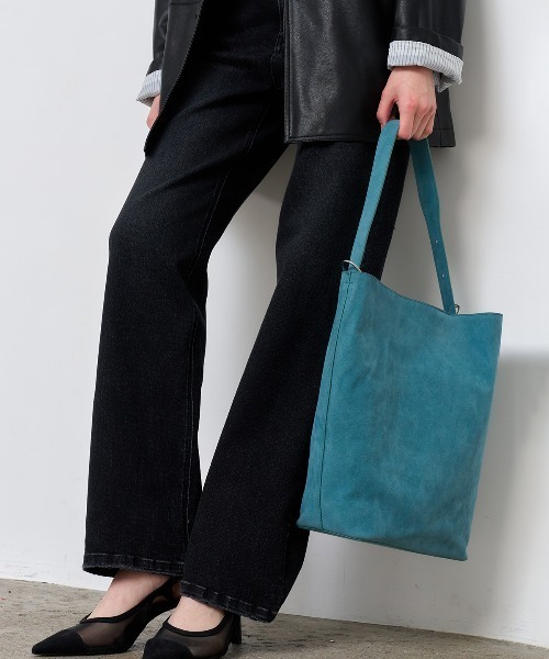 GENERAL IDEA（ジェネラルアイデア）の「【GENERAL IDEA】ポーチ付きエコスエードショルダーバッグ / WOMAN ECO SUEDE BASKET SHOULDER BAG（ショルダーバッグ・レディース・ブルー/ベージュ/キャメル・FREE）」の19枚目の写真