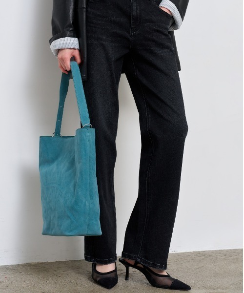 GENERAL IDEA（ジェネラルアイデア）の「【GENERAL IDEA】ポーチ付きエコスエードショルダーバッグ / WOMAN ECO SUEDE BASKET SHOULDER BAG（ショルダーバッグ・レディース・ブルー/ベージュ/キャメル・FREE）」の21枚目の写真