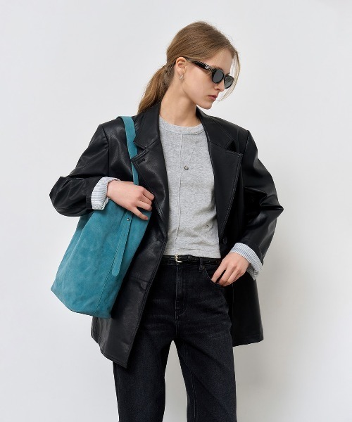 GENERAL IDEA（ジェネラルアイデア）の「【GENERAL IDEA】ポーチ付きエコスエードショルダーバッグ / WOMAN ECO SUEDE BASKET SHOULDER BAG（ショルダーバッグ・レディース・ブルー/ベージュ/キャメル・FREE）」の22枚目の写真