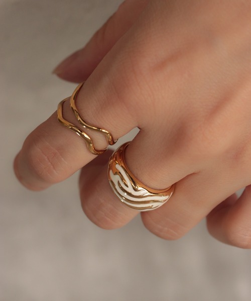 bonu.（ボヌ）の「【サージカルステンレス】 ２連風ニュアンスリング（リング・レディース・シルバー/ゴールド・FREE）」の3枚目の写真