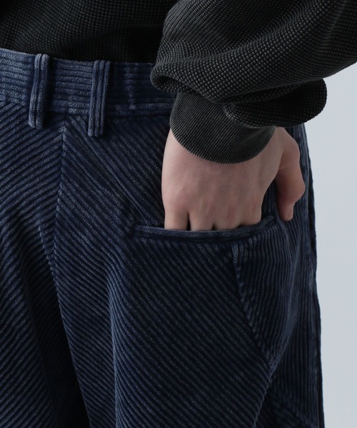 HARE(ハレ)の「【SET UP対応】3Dコーデュロイワイドパンツ(HARE)(その他パンツ・メンズ・ブラック/ブルー・MEDIUM/SMALL)」の13枚目の写真
