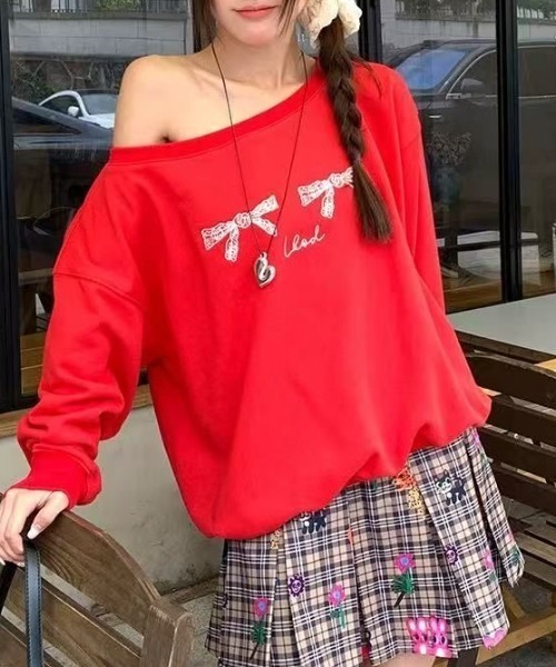 Vipoa(ヴィポア)の「Ribbon print sweat(Tシャツ/カットソー・レディース・レッド・FREE)」の4枚目の写真