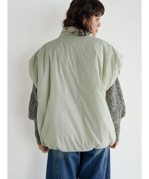 FIKA.(フィーカ)の「Nylon padded stand collar vest(ベスト・レディース・ベージュ/ミント/ブラック・MEDIUM)」の22枚目の写真
