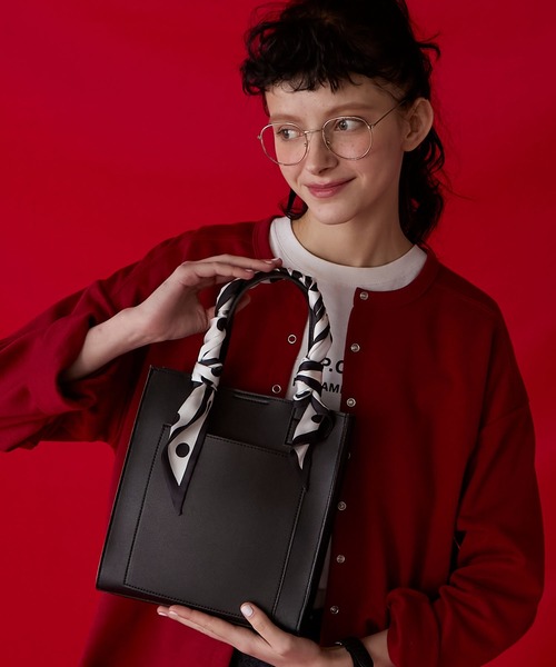 BONLECILL Marche(ボンルシールマルシェ)の「【BONLECILL Marche】2wayスクエアショルダーバッグ/トートバッグ(ショルダーバッグ・レディース・アイボリー/ブラック/ブラウン・FREE)」の1枚目の写真