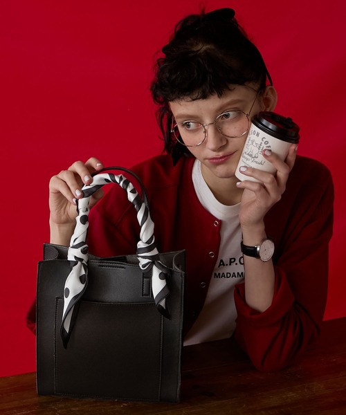 BONLECILL Marche(ボンルシールマルシェ)の「【BONLECILL Marche】2wayスクエアショルダーバッグ/トートバッグ(ショルダーバッグ・レディース・アイボリー/ブラック/ブラウン・FREE)」の14枚目の写真