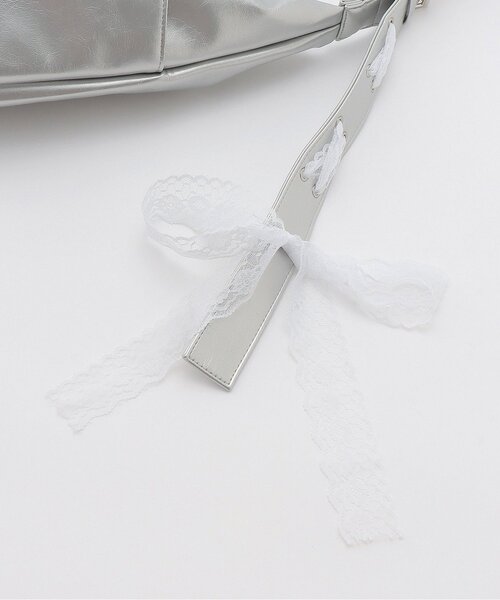 LOVETOXIC（ラブトキシック）の「合皮ビッグショルダー（ショルダーバッグ・キッズ・シルバー/ブラック・F）」の11枚目の写真