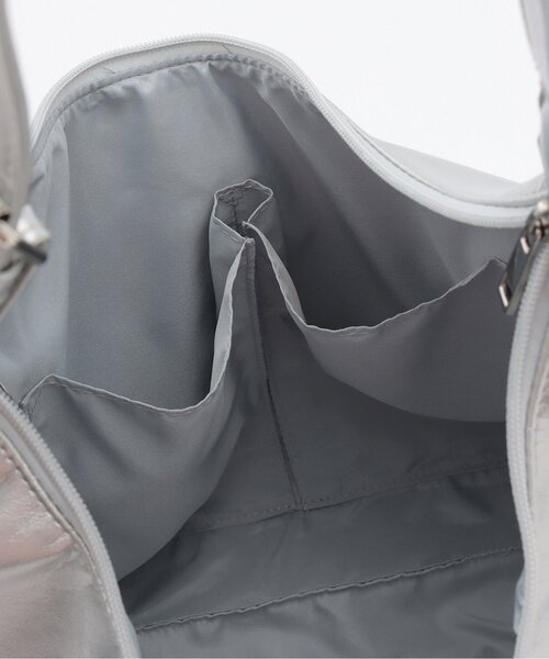 LOVETOXIC（ラブトキシック）の「合皮ビッグショルダー（ショルダーバッグ・キッズ・シルバー/ブラック・F）」の13枚目の写真