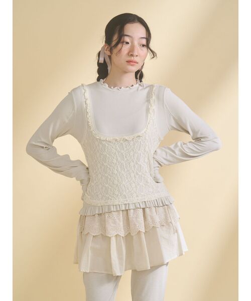 merry jenny（メリージェニー）の「lace layered long tee（Tシャツ/カットソー・レディース・グレー/ベージュ・FREE）」の7枚目の写真