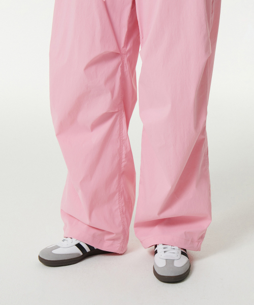 MUSINSA STANDARD WOMAN（ムシンサスタンダードウーマン）の「ウィメンズパラシュートパンツ[ピンク]（スウェットパンツ・レディース・その他・30/24/26/28/22）」の7枚目の写真